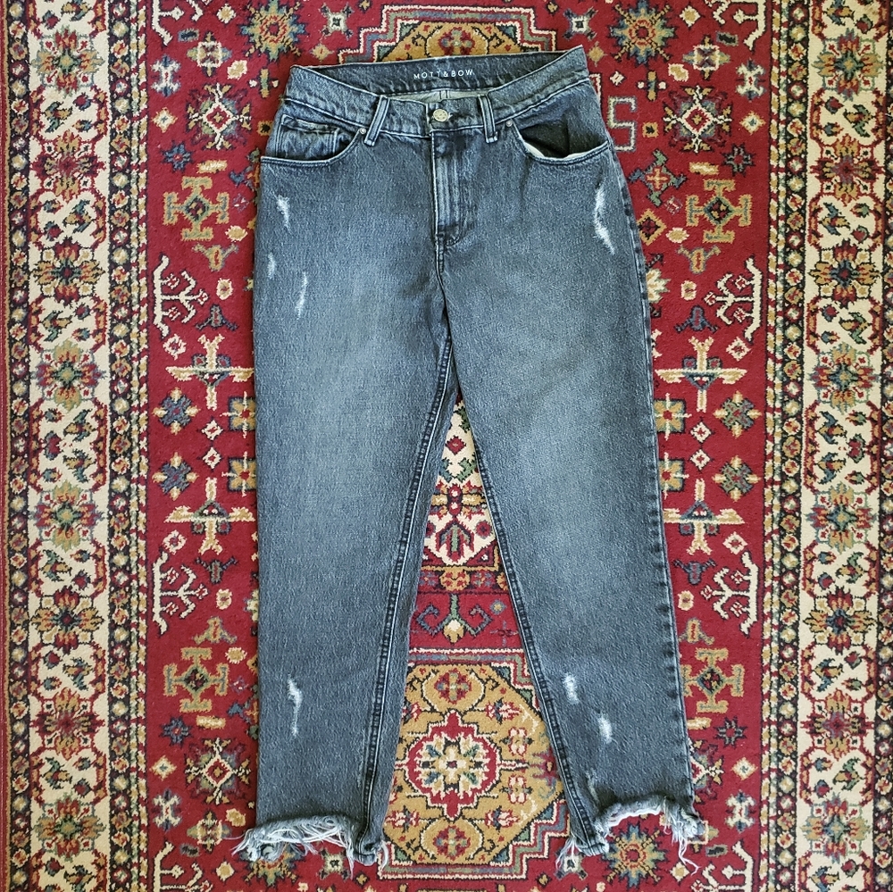❤ MOTT & BOW | Black Wash Mom Jeans 24 x 28  Distressed High Waist